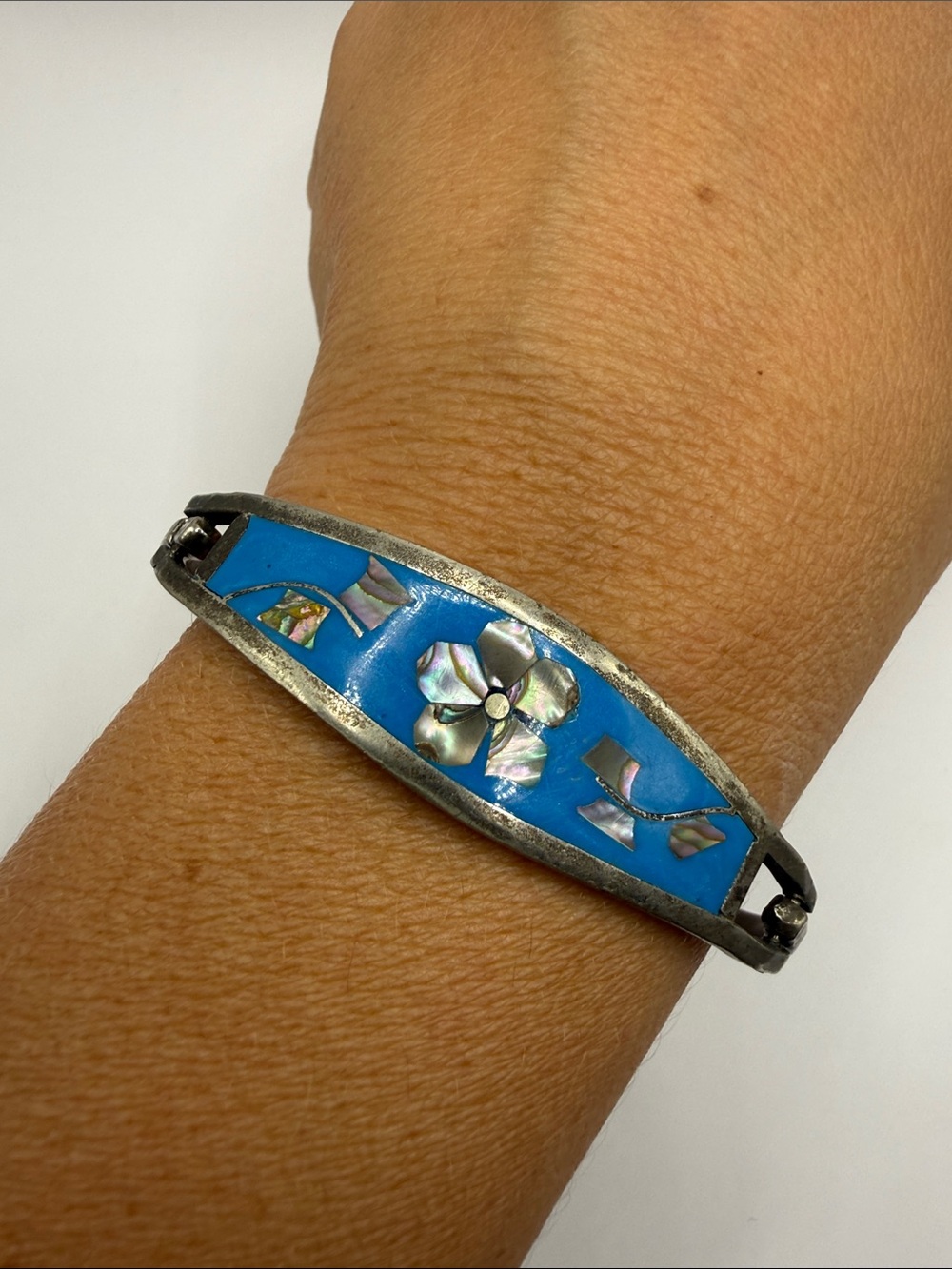 Vintage Alpaca Mexico Silver Tone Blue Abalone Flower Statement Cuff Bracelet